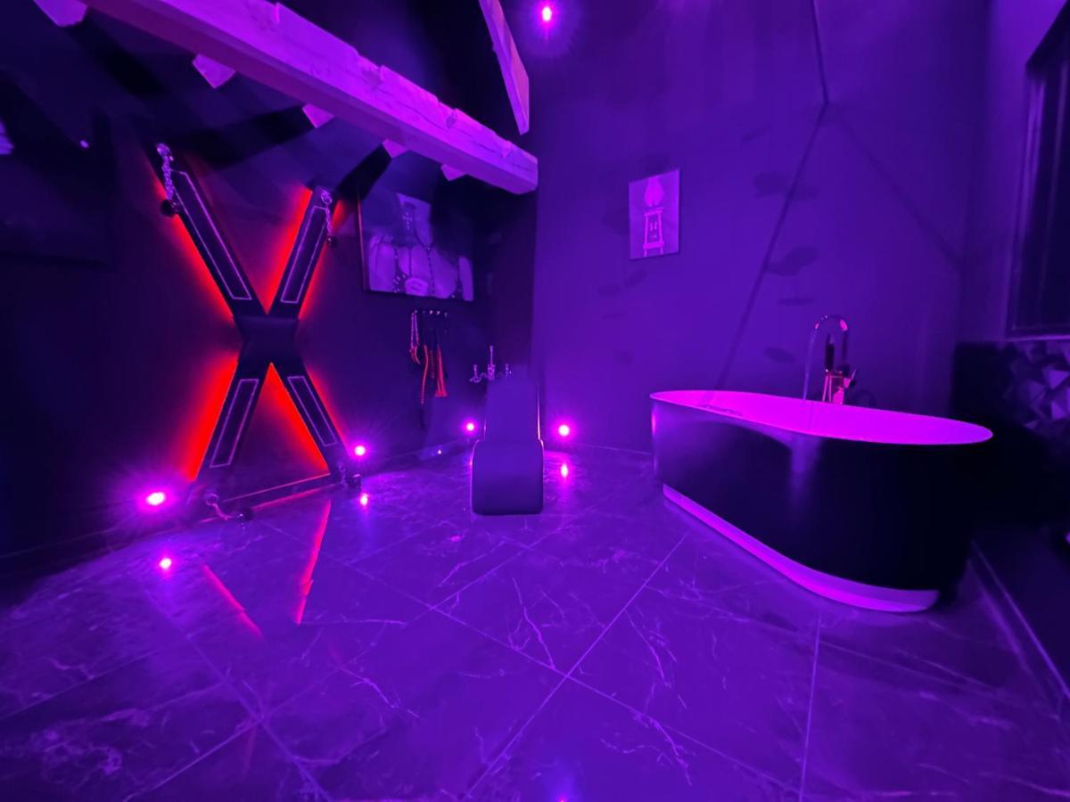 Loveroom De Luxe - Theme 50 Nuances De Grey Maison Privative Spa Insolite Douchy-les-Mines Ngoại thất bức ảnh